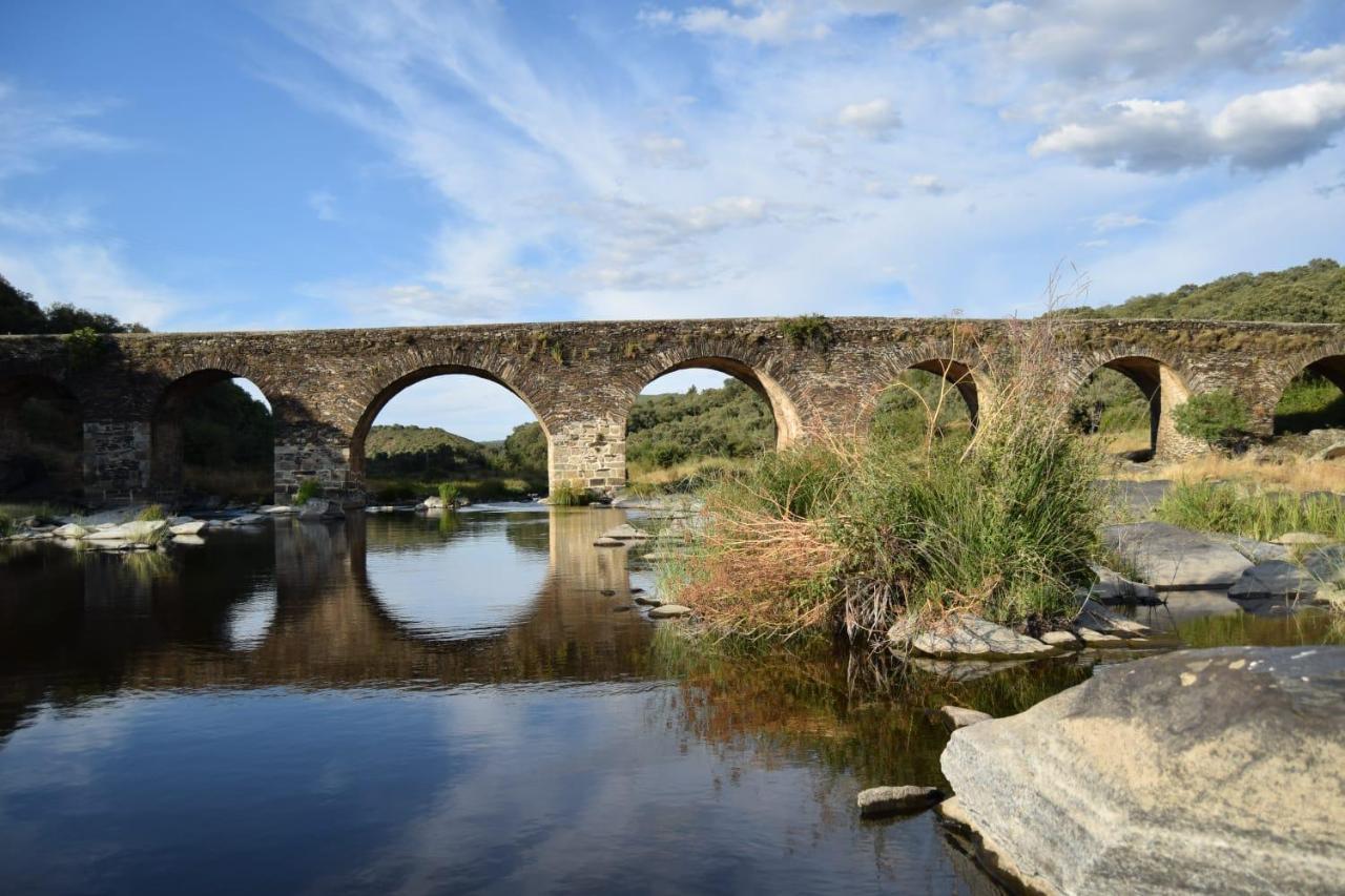 Bungalows, Camping Vega De Francia Sotoserrano Eksteriør bilde